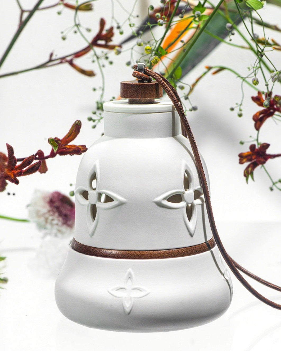 LATTA ALV Bell Ceramic scented candle (S)